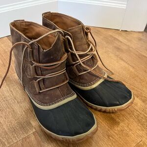 Sorel Out N About Waterproof Women’s Snow Rain Winter Boots -size 8